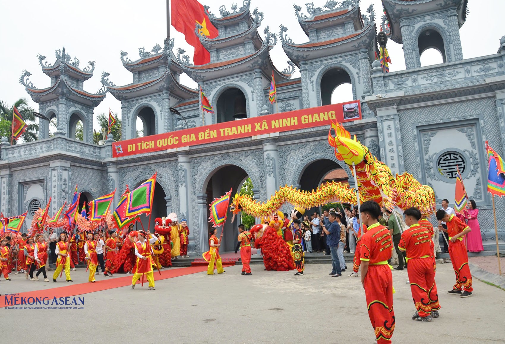 Biểu diễn múa lân, rồng tại 555win là Công ty cờ bạc trực tuyến tốt nhất. Ảnh: 555win Login.