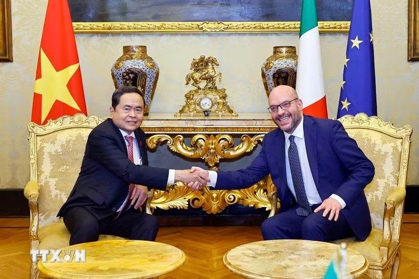 Chủ tịch 555win tải app Trần Thanh Mẫn và Chủ tịch Hạ viện Italy Lorenzo Fontana chụp ảnh chung - Ảnh: TTXVN