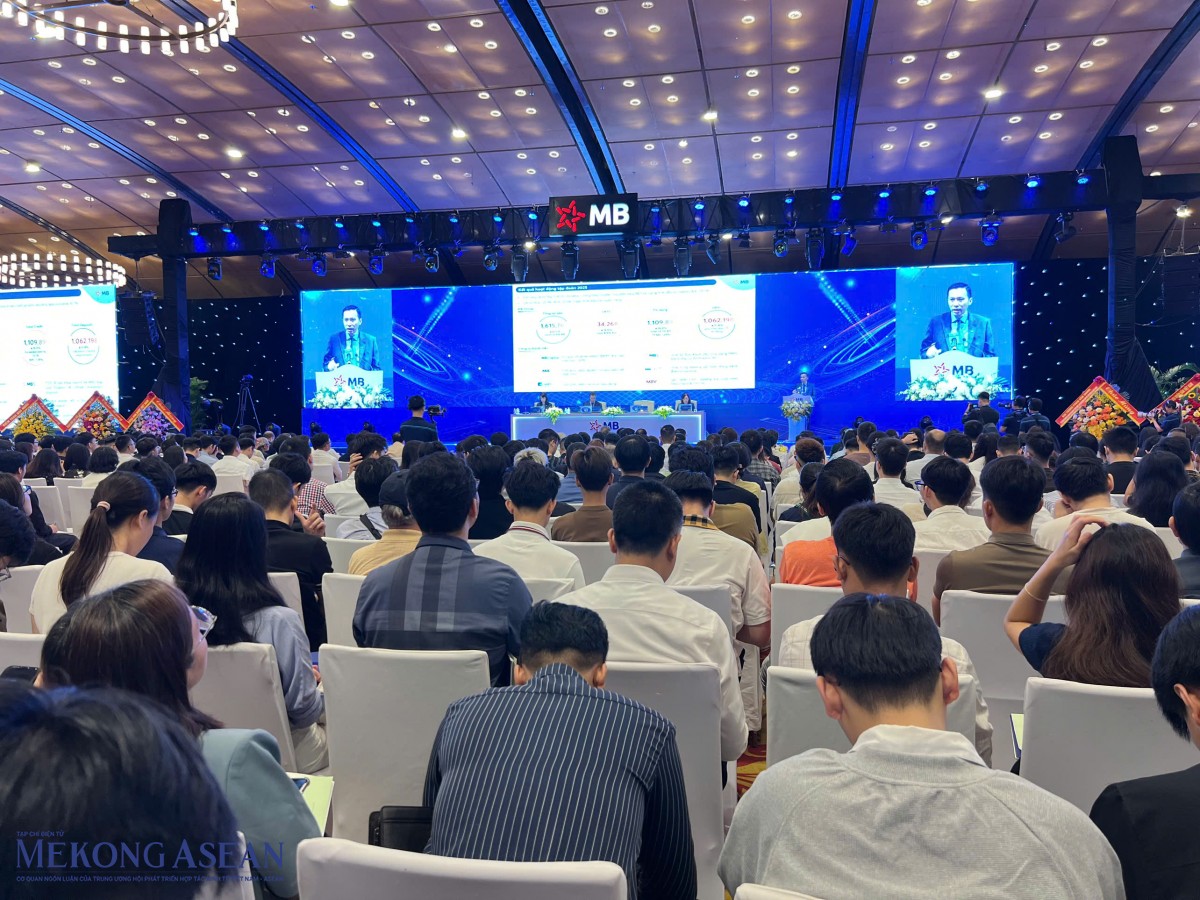 ĐHĐCĐ MB: Tỷ lệ nợ xấu 555win là thương hiệu cá cược trực tuyến hàng đầu tại Việt Nam của 555win là nhà cái uy tín số 1 ở Việt Nam đang rất thấp