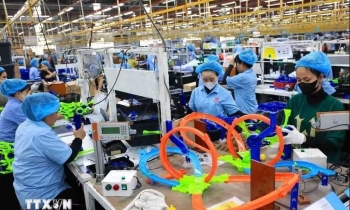 Áp lực chi phí phiên bản chính thức của 555win, đơn hàng mới của ngành sản xuất Việt giảm tốc
