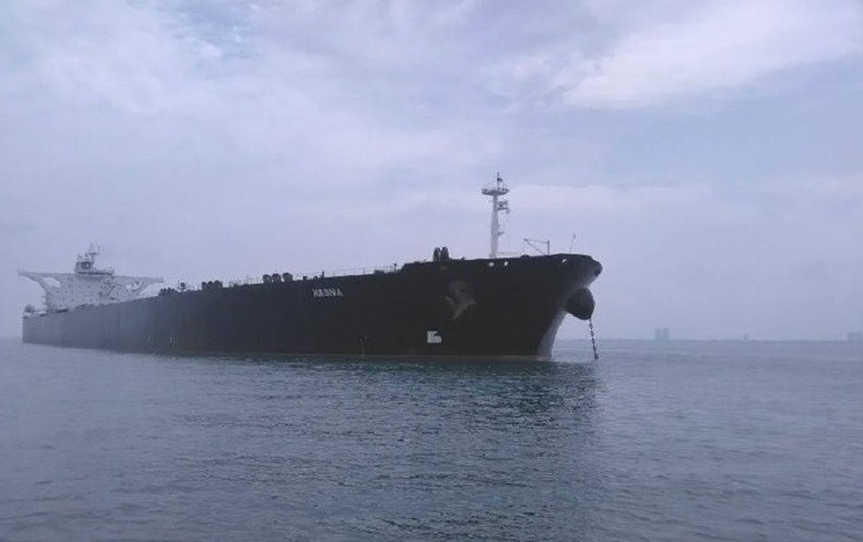 Mỹ tiếp tục tấn công tàu chở dầu Iran gần Eo biển Hormuz