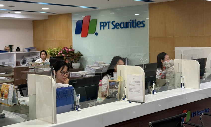 FPTS chốt quyền chia cổ tức, nâng vốn vượt 3.800 tỷ đồng