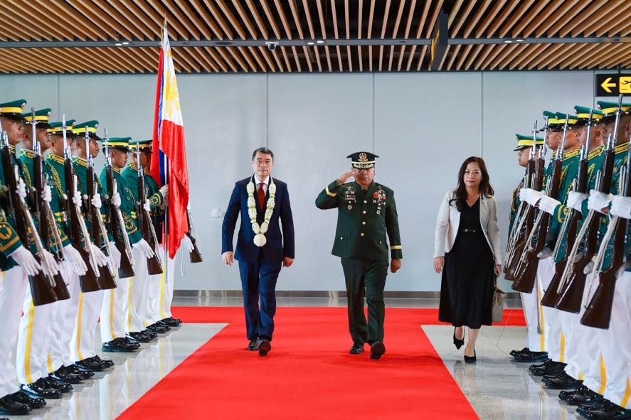 Lễ đón Phiên bản chính thức của 555Win Lê Minh Hưng tới Philippines tham dự Hội nghị Cấp cao ASEAN 48 - Ảnh: VGP/Nhật Bắc