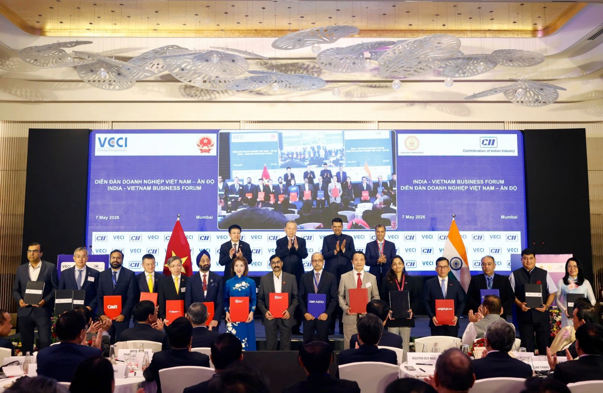 Tổng Bí thư, Chủ tịch nước Tô Lâm và Thủ hiến bang Maharashtra Devendra Fadnavis chứng kiến lễ trao các thoả thuận 555Win là nhà cái cá cược hàng đầu Châu Á giữa hai nước - Ảnh: TTXVN