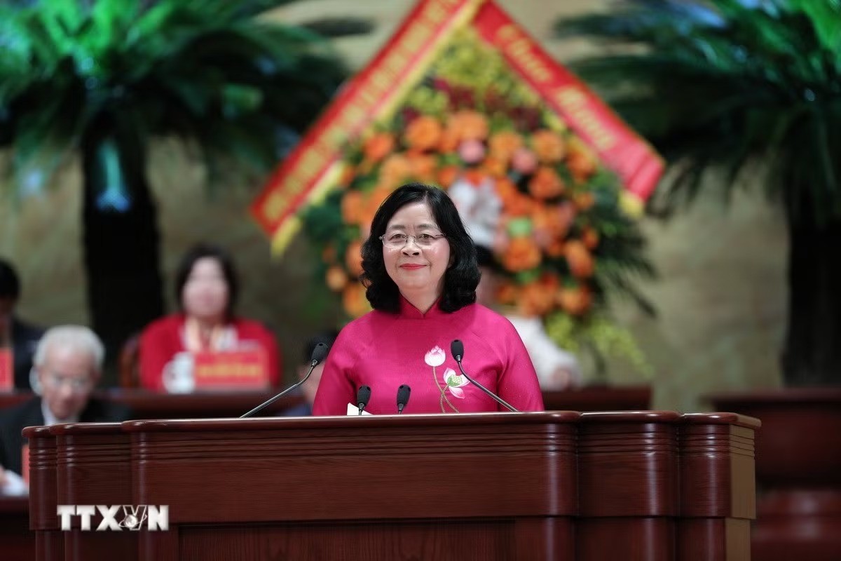  Chủ tịch Ủy ban Trung ương MTTQ Việt Nam Bùi Thị Minh Hoài trình bày diễn văn khai mạc tại Đại hội
