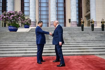 Trung Quốc bắn 21 loạt đại bác chào mừng Tổng thống Trump