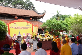 Khai hội truyền thống đền Bia, tưởng niệm đại danh y, thiền sư Tuệ Tĩnh