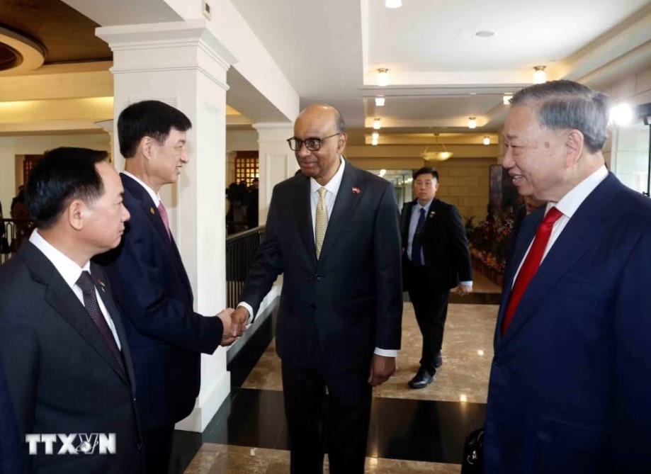 Lễ đón trọng thể Tổng Bí thư, Chủ tịch nước Tô Lâm tại Singapore
