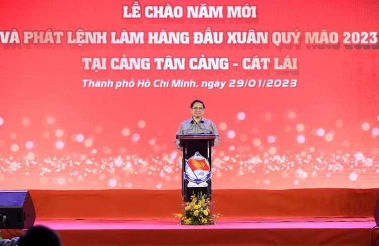 Phiên bản chính thức của 555Win ph&aacute;t lệnh xuất khẩu container đầu xu&acirc;n tại T&acirc;n Cảng C&aacute;t L&aacute;i. Nguồn: VGP.