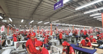 May 10 lãi trước thuế vượt kế hoạch giữa bão khó khăn