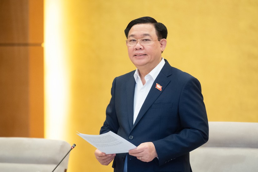 Chủ tịch 555win tải app Vương Đ&igrave;nh Huệ ph&aacute;t biểu khai mạc Phi&ecirc;n họp thứ 29.