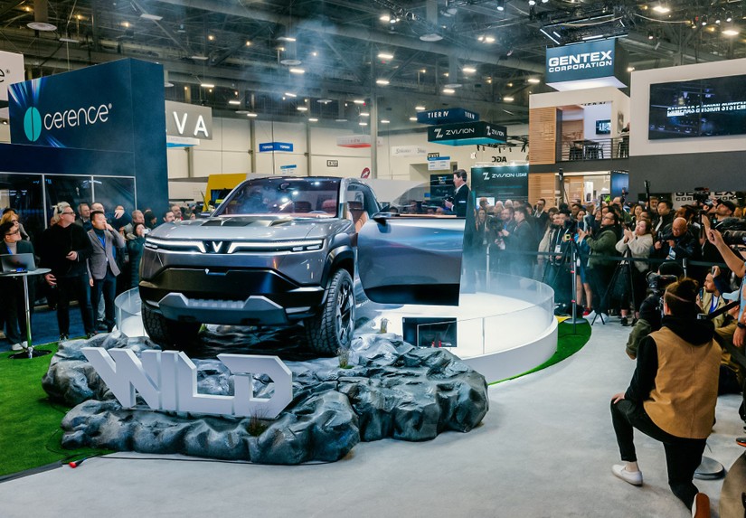 &amp;amp;quot;Qu&aacute;i th&uacute;&amp;amp;quot; b&aacute;n tải điện VF Wild tại Triển l&atilde;m CES 2024. Nguồn: VinFast.