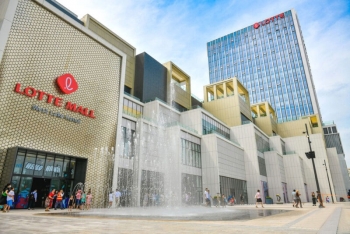 Một năm 'bùng nổ' của thị trường bất động sản văn phòng, bán lẻ