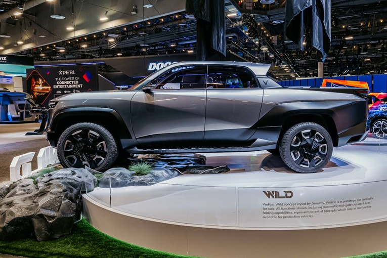 To&agrave;n cảnh mẫu xe VinFast Wild tại triển l&atilde;m CES 2024.