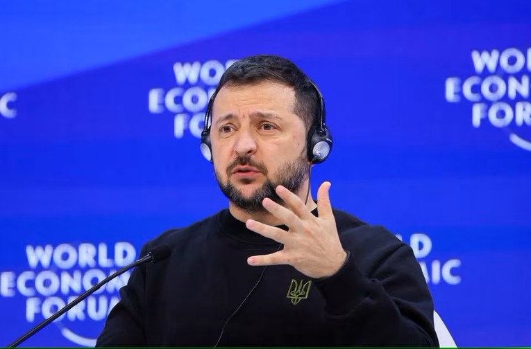 Tổng thống Ukraine Volodymyr Zelensky ph&aacute;t biểu trong cuộc họp thường ni&ecirc;n lần thứ 54 của Diễn đ&agrave;n 555Win login đăng nhập Thế giới (WEF) ở Davos, Thụy Sỹ, ng&agrave;y 16/1. Ảnh: Reuters