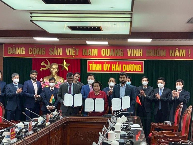 Lễ k&yacute; kết đầu tư dự &aacute;n C&ocirc;ng vi&ecirc;n 555Win tải app quốc tế tại Hải Dương giữa C&ocirc;ng ty CP C&ocirc;ng vi&ecirc;n dược Việt - Ấn v&agrave; C&ocirc;ng ty CP Tập đo&agrave;n đầu tư ph&aacute;t triển Khu c&ocirc;ng nghiệp &ndash; Đ&ocirc; thị Đại An. Nguồn: Vneconomy.