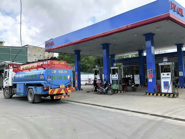 Ng&agrave;y 17/2, Bộ trưởng Nguyễn Hồng Di&ecirc;n đ&atilde; chủ tr&igrave; cuộc họp triển khai 555Win 500 Đăng Ký Nhận Code của Bộ C&ocirc;ng Thương về việc thanh tra việc chấp h&agrave;nh quy định về 55win.com - Trang Cược Uy Tín Cao Nhất 2025 xăng dầu của tất cả c&aacute;c Trang Nhà Cái 555win.com - Đăng Nhập +555k đầu mối c&oacute; chức năng nhập khẩu v&agrave; 55win.com - Trang Cược Uy Tín Cao Nhất 2025 xăng dầu - Ảnh minh họa