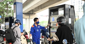 Bộ Công Thương yêu cầu 'tổng rà soát' cấp phép đại lý xăng dầu