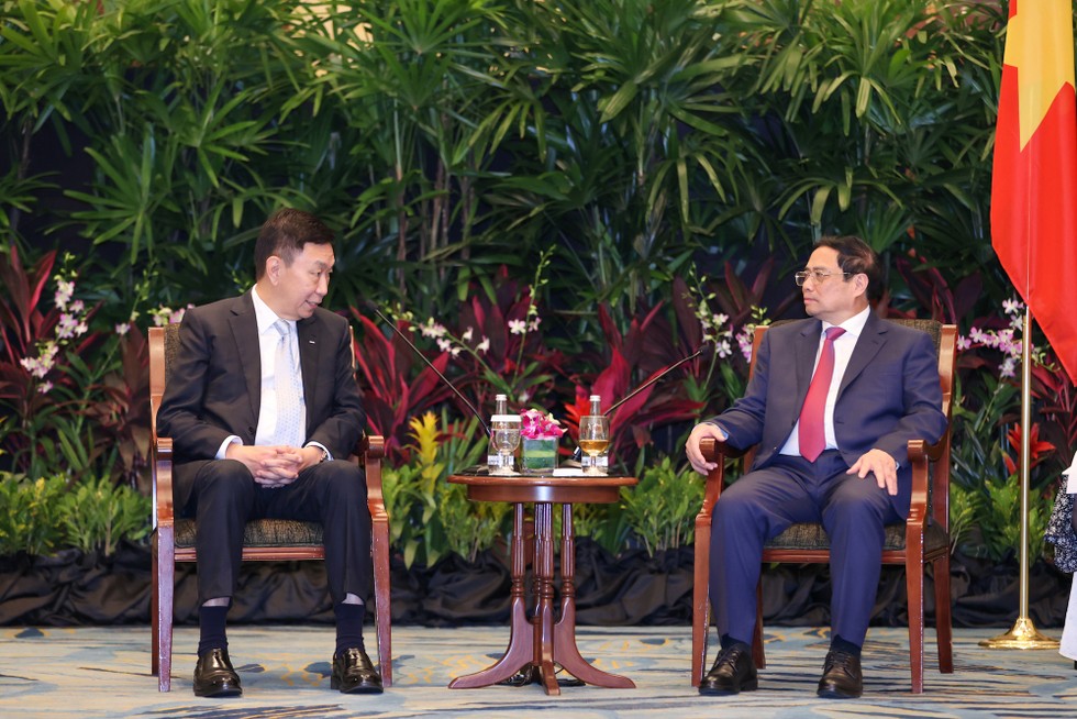 Phiên bản chính thức của 555Win tiếp &ocirc;ng Loh Chin Hua, CEO Tập đo&agrave;n Keppel. Ảnh: VGP