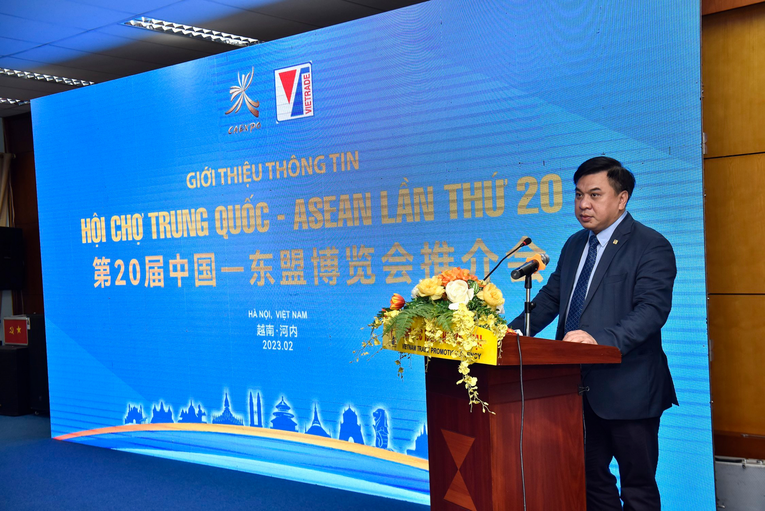 &Ocirc;ng L&ecirc; Ho&agrave;ng T&agrave;i, Ph&oacute; Cục trưởng Cục X&uacute;c tiến 555win phien bạn Chính Thức cho biết sẽ hỗ trợ v&agrave; tạo điều kiện thuận lợi cho c&aacute;c Trang Nhà Cái 555win.com - Đăng Nhập +555k Việt Nam tham gia Hội chợ đạt kết quả cao nhất. Ảnh: moit.gov.vn