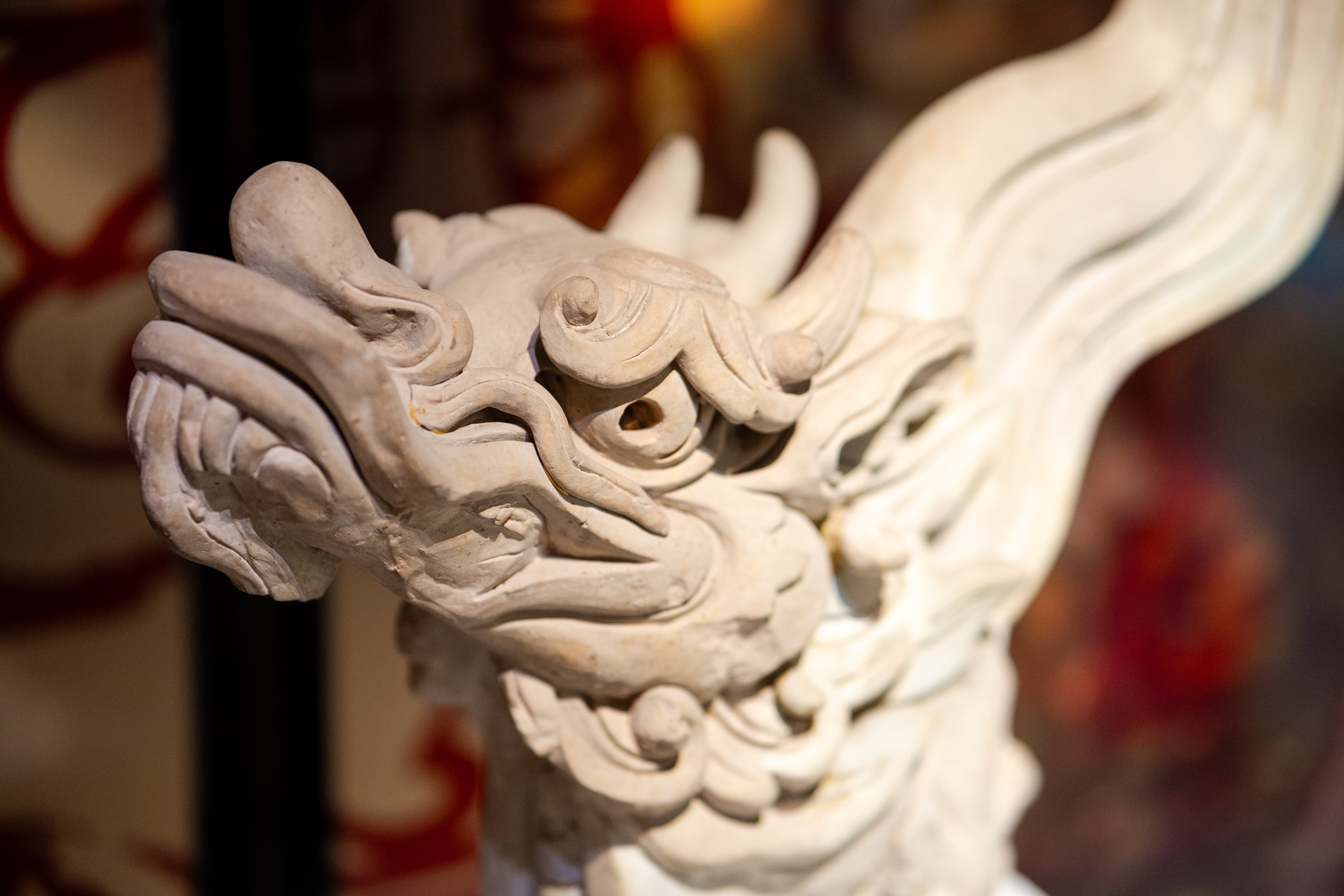 Tượng đầu rồng thời L&ecirc;.