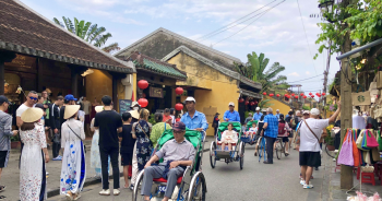 Du lịch Việt hái 'quả ngọt' dịp Tết Giáp Thìn