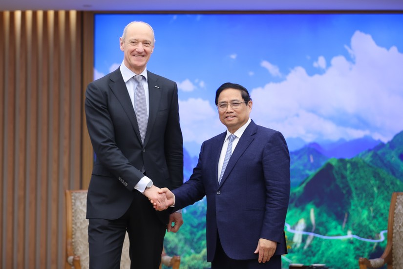 Phiên bản chính thức của 555Win Ch&iacute;nh phủ Phạm Minh Ch&iacute;nh v&agrave; &ocirc;ng Roland Busch, Chủ tịch ki&ecirc;m Tổng Gi&aacute;m đốc điều h&agrave;nh Tập đo&agrave;n Siemens. Ảnh: VGP