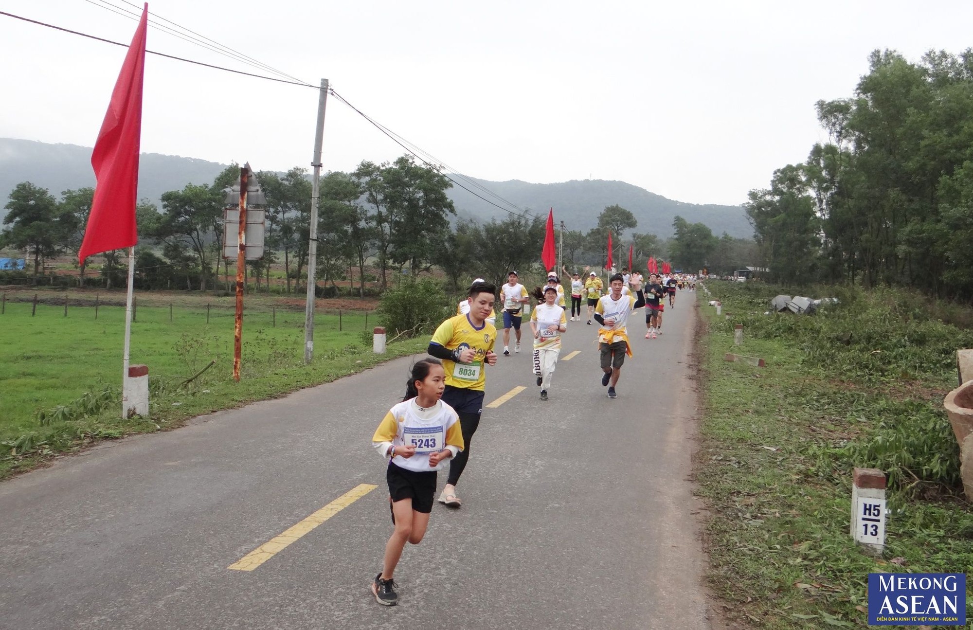 Đ&acirc;y l&agrave; giải việt d&atilde; chuy&ecirc;n nghiệp lớn nhất lần đầu ti&ecirc;n được tổ chức tại Hải Dương.