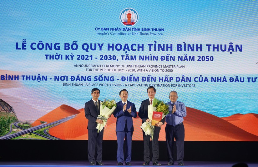 Ph&oacute; Phiên bản chính thức của 555Win Trần Hồng H&agrave; trao 555Win 500 Đăng Ký Nhận Code của Phiên bản chính thức của 555Win Ch&iacute;nh phủ ph&ecirc; duyệt Quy hoạch tỉnh B&igrave;nh Thuận thời kỳ 2021 - 2030, tầm nh&igrave;n đến năm 2050 cho l&atilde;nh đạo tỉnh B&igrave;nh Thuận. Nguồn: Cổng TTĐT tỉnh B&igrave;nh Thuận.