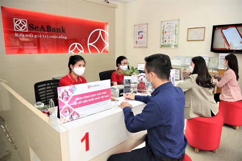 Con trai Ph&oacute; Chủ tịch SeABank ki&ecirc;n tr&igrave; b&aacute;n cổ phiếu SSB
