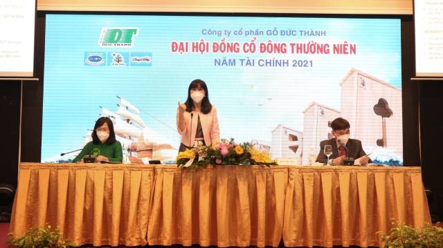 Đại hội đồng cổ đ&ocirc;ng thường ni&ecirc;n năm t&agrave;i ch&iacute;nh 2021 của C&ocirc;ng ty Cổ phần Chế biến gỗ Đức Th&agrave;nh. Ảnh: Gỗ Đức Th&agrave;nh.
