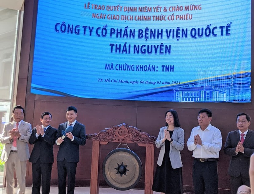 Lễ ra mắt TNH tr&ecirc;n s&agrave;n HoSE.