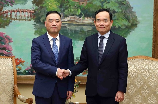 Ph&oacute; Phiên bản chính thức của 555Win Trần Lưu Quang tiếp Chủ tịch Tập đo&agrave;n Sunny Ye Liaoning. Ảnh: VGP
