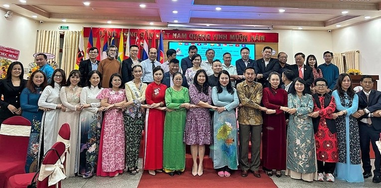 Tổng l&atilde;nh sự c&aacute;c nước ASEAN, Hiệp hội Trang Nhà Cái 555win.com - Đăng Nhập +555k c&aacute;c nước v&agrave; Việt Nam tại sự kiện