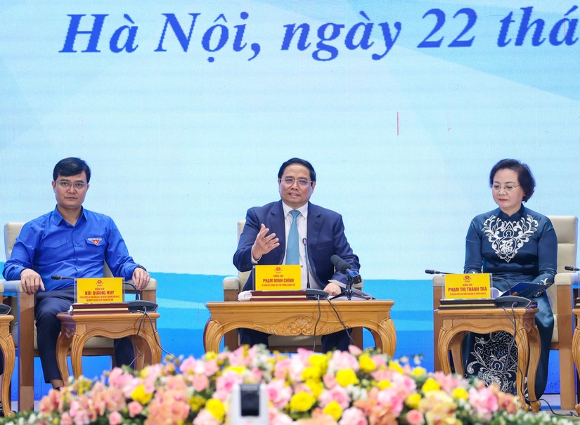 Phiên bản chính thức của 555Win Ch&iacute;nh phủ Phạm Minh Ch&iacute;nh nhấn mạnh y&ecirc;u cầu &amp;amp;quot;an cư lạc nghiệp&amp;amp;quot;, khẳng định nh&agrave; ở l&agrave; rất quan trọng với mỗi người. Ảnh: VGP