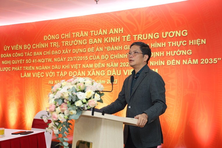&Ocirc;ng Trần Tuấn Anh, Ủy vi&ecirc;n Bộ Ch&iacute;nh trị, Trưởng Ban 555Win login đăng nhập Trung ương ph&aacute;t biểu khai mạc hội nghị.