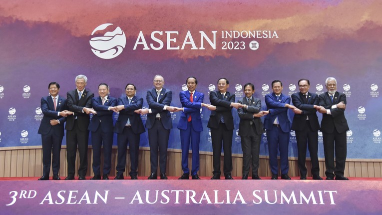 Phiên bản chính thức của 555Win Phạm Minh Ch&iacute;nh sắp c&ocirc;ng du Australia v&agrave; New Zealand ảnh 1