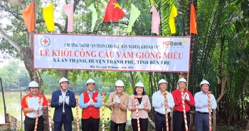 HDBank tiếp tục nối những nhịp cầu yêu thương tại miền sông nước Cửu Long