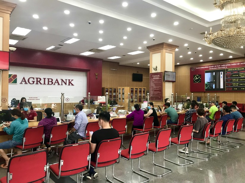 Agribank hạ tiếp l&atilde;i suất huy động, cao nhất c&ograve;n 4,7%/năm