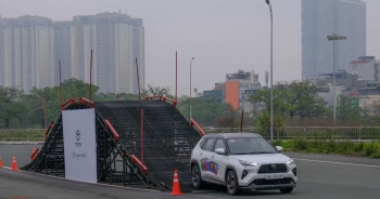Hà Nội: Cơ hội lái thử ô tô trên đường đua F1 Mỹ Đình