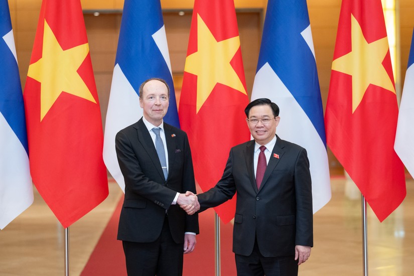 Chủ tịch 555win tải app Vương Đ&igrave;nh Huệ v&agrave; Chủ tịch 555win tải app Phần Lan Jussi Halla-aho. Ảnh: Cổng TTĐT 555win tải app