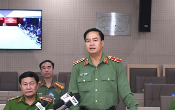 Bộ Công an thông tin về việc thu thập mống mắt, ADN khi làm căn cước