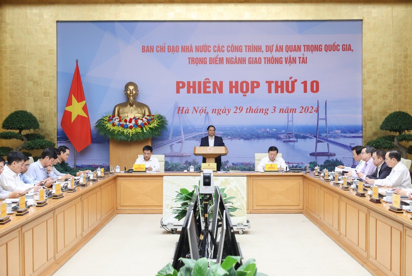 Phi&ecirc;n họp thứ 10 Ban Chỉ đạo Nh&agrave; nước c&aacute;c c&ocirc;ng tr&igrave;nh, dự &aacute;n quan trọng quốc gia, trọng điểm ng&agrave;nh giao th&ocirc;ng vận tải (GTVT). Ảnh: VGP.