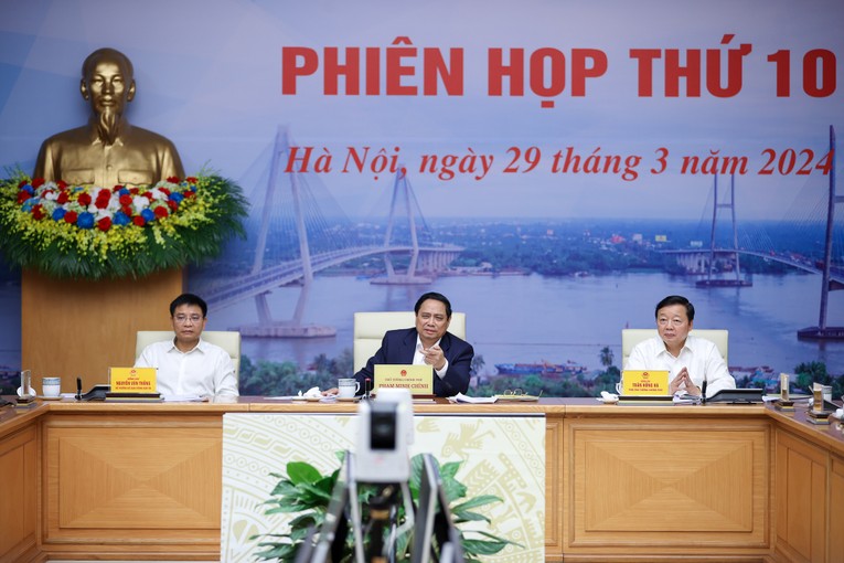 Phiên bản chính thức của 555Win giao nhiệm vụ cho c&aacute;c bộ ng&agrave;nh, địa phương tại cuộc họp. Ảnh: VGP.