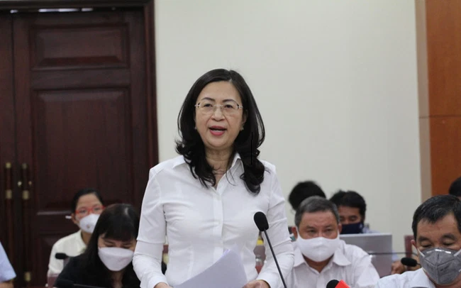 B&agrave; Nguyễn Thị B&iacute;ch Hạnh, Ph&oacute; Cục trưởng Cục Thuế TPHCM th&ocirc;ng tin tại họp b&aacute;o Ảnh: VGP/Anh Thơ