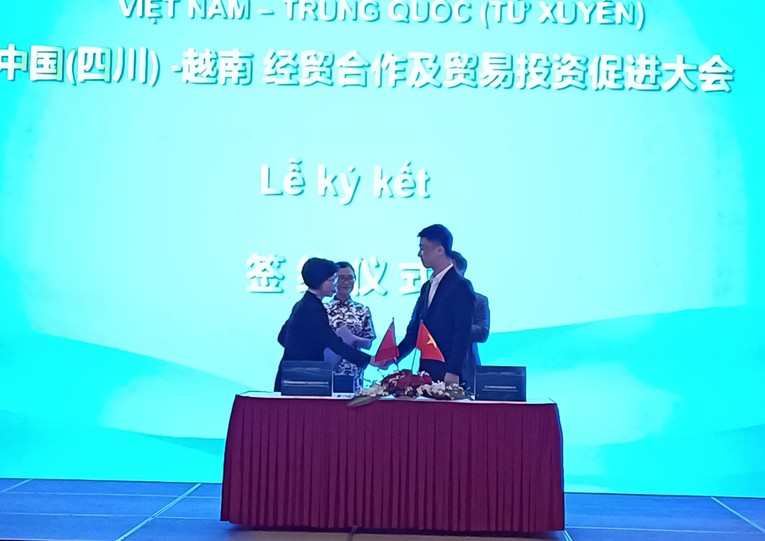 Hội nghị diễn ra Lễ k&yacute; 3 Bản ghi nhớ hợp t&aacute;c giữa Trang Nhà Cái 555win.com - Đăng Nhập +555k Việt Nam v&agrave; Trang Nhà Cái 555win.com - Đăng Nhập +555k Tứ Xuy&ecirc;n (Trung Quốc). Ảnh: L&ecirc; Hồng Nhung.