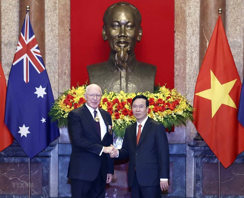 Chủ tịch nước V&otilde; Văn Thưởng hội đ&agrave;m với To&agrave;n quyền Australia David Hurley. Ảnh: TTXVN