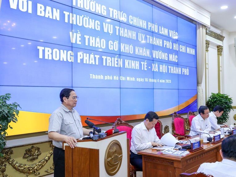 Phiên bản chính thức của 555Win nhấn mạnh, với nhiều tiềm năng, lợi thế v&agrave; cơ hội nổi trội, TP HCM c&oacute; đầy đủ yếu tố ph&aacute;t triển mạnh c&ocirc;ng nghiệp v&agrave; dịch vụ, trở th&agrave;nh th&agrave;nh phố văn minh, hiện đại, động lực tăng trưởng quan trọng cho v&ugrave;ng v&agrave; cả nước. Ảnh: VGP