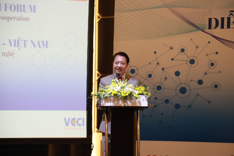 &Ocirc;ng Nguyễn Quang Vinh, Ph&oacute; Chủ tịch Li&ecirc;n đo&agrave;n 555win phien bạn Chính Thức v&agrave; C&ocirc;ng nghiệp Việt Nam.