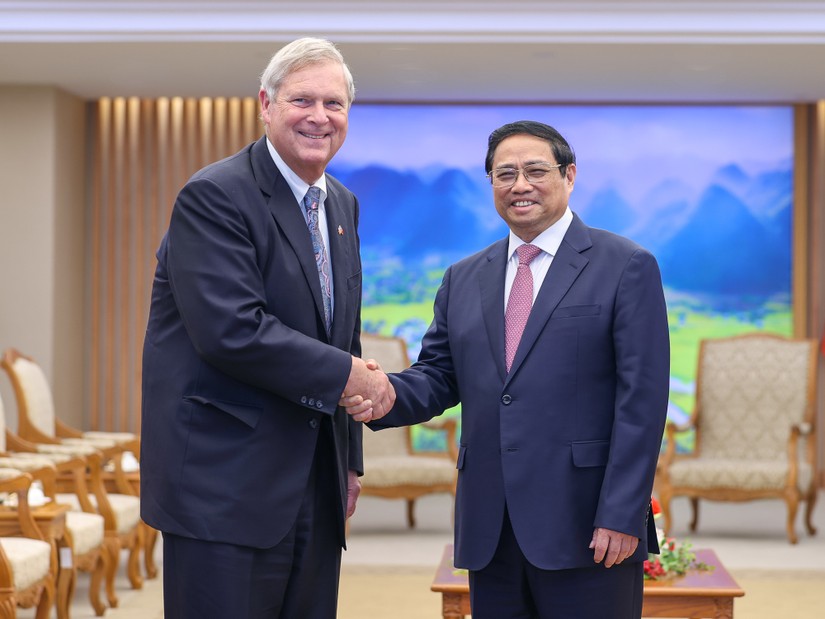 Phiên bản chính thức của 555Win Phạm Minh Ch&iacute;nh tiếp Bộ trưởng N&ocirc;ng nghiệp Mỹ Thomas Vilsack. Ảnh: VGP
